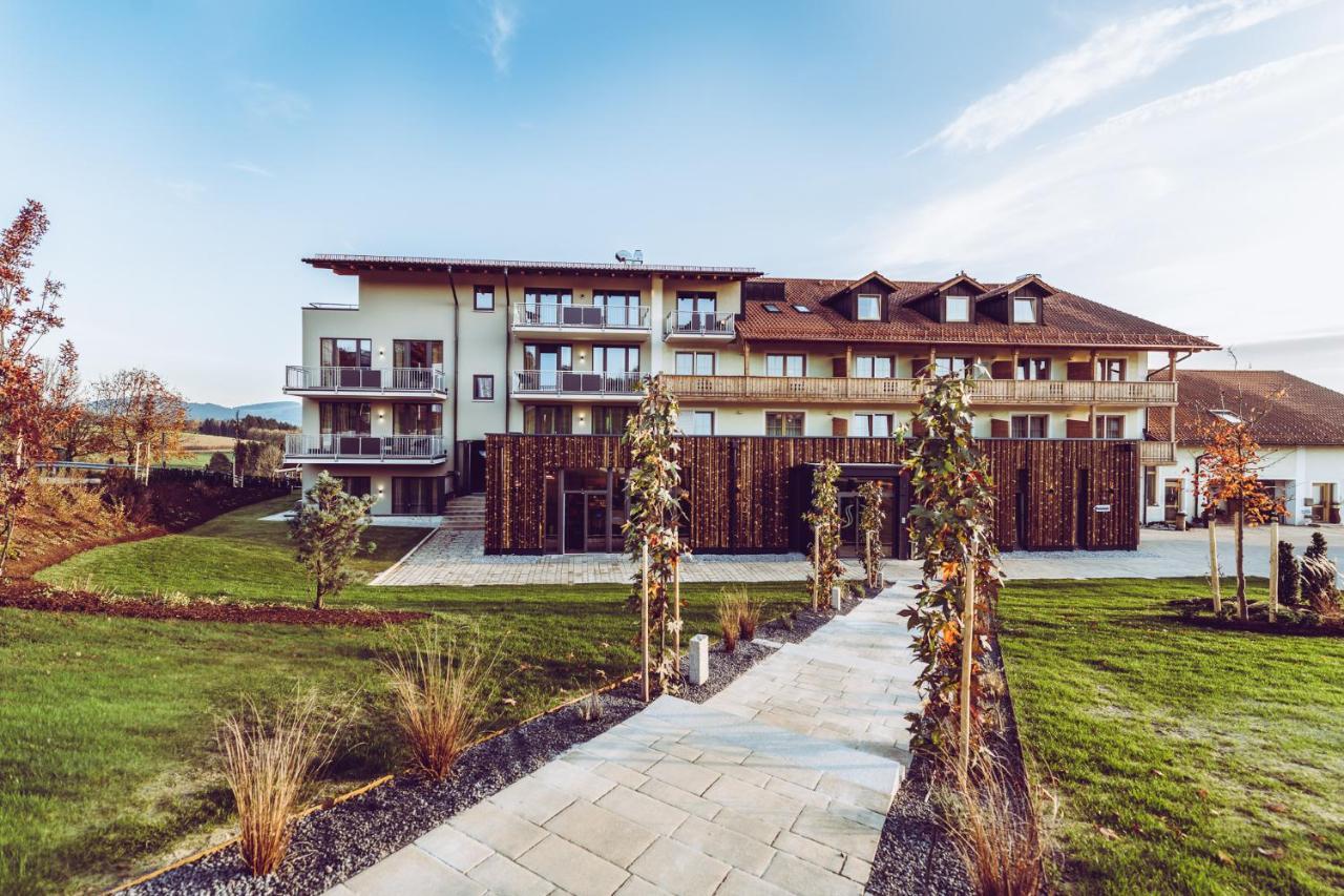 Landrefugium Obermueller 4,5 Sterne Hotell Untergriesbach Exteriör bild